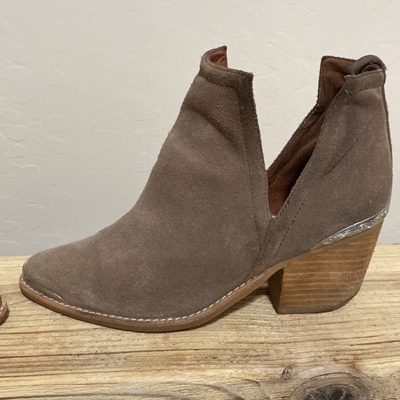 Jeffrey Campbell Cromwell Booties - Picture 4 of 7